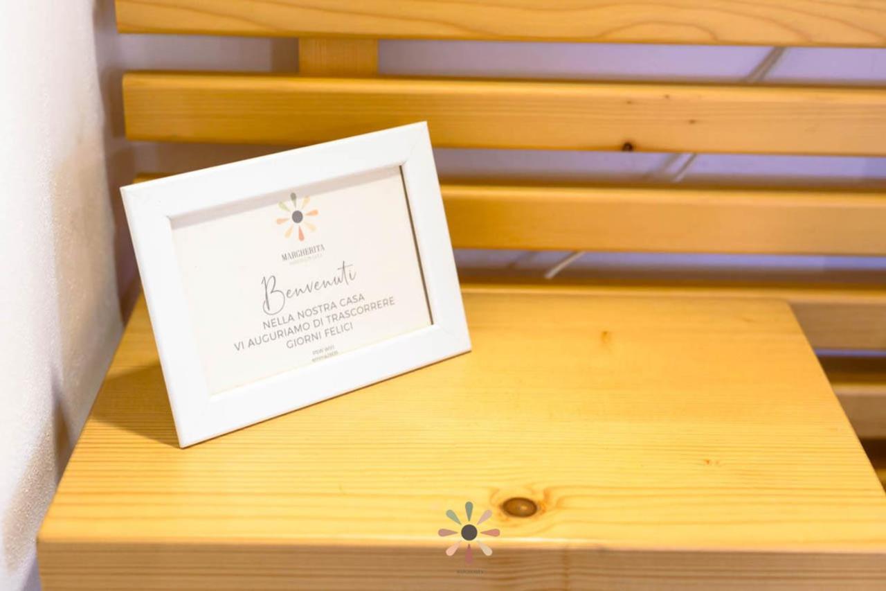 Agriturismo Tenuta Margherita Torre Lapillo Εξωτερικό φωτογραφία